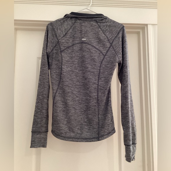 Old Navy Long Sleeve - Picture 3 of 3